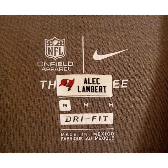 Tampa Bay Buccaneers Shirt Mens M Army Green Salute To Service NFL Football - Picture 6 of 11